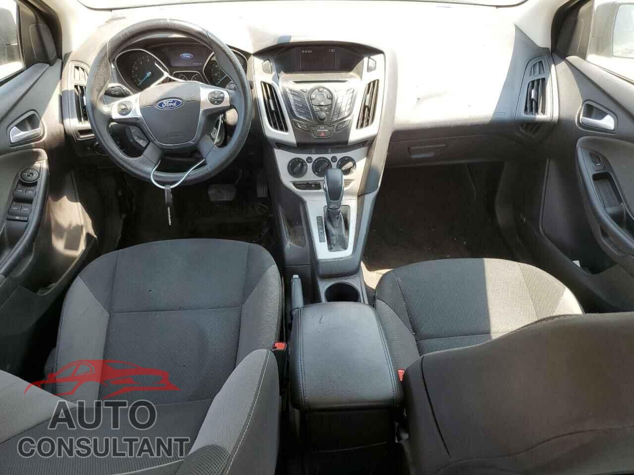 FORD FOCUS 2014 - 1FADP3F27EL440994