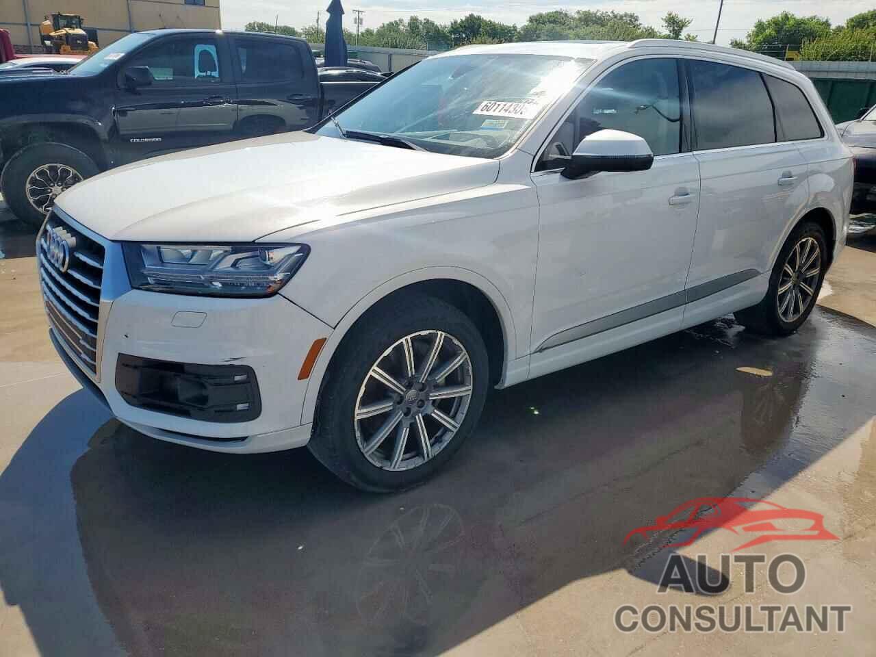 AUDI Q7 2018 - WA1VAAF72JD048715