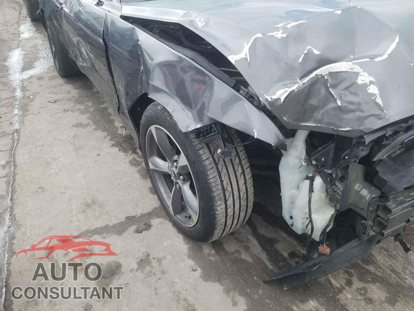 FORD MUSTANG 2017 - 1FATP8EMXH5322085