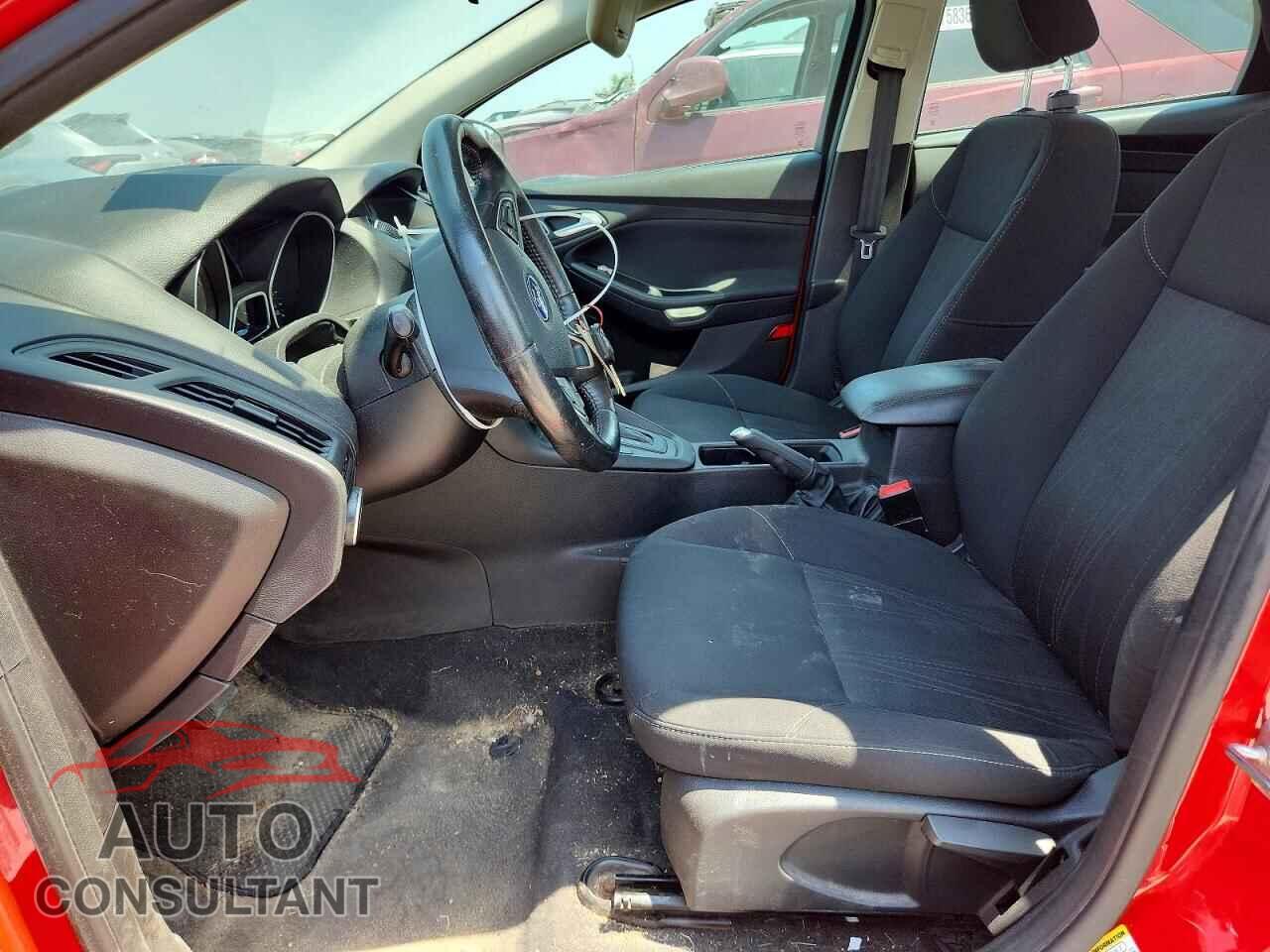FORD FOCUS 2017 - 1FADP3FE0HL200796