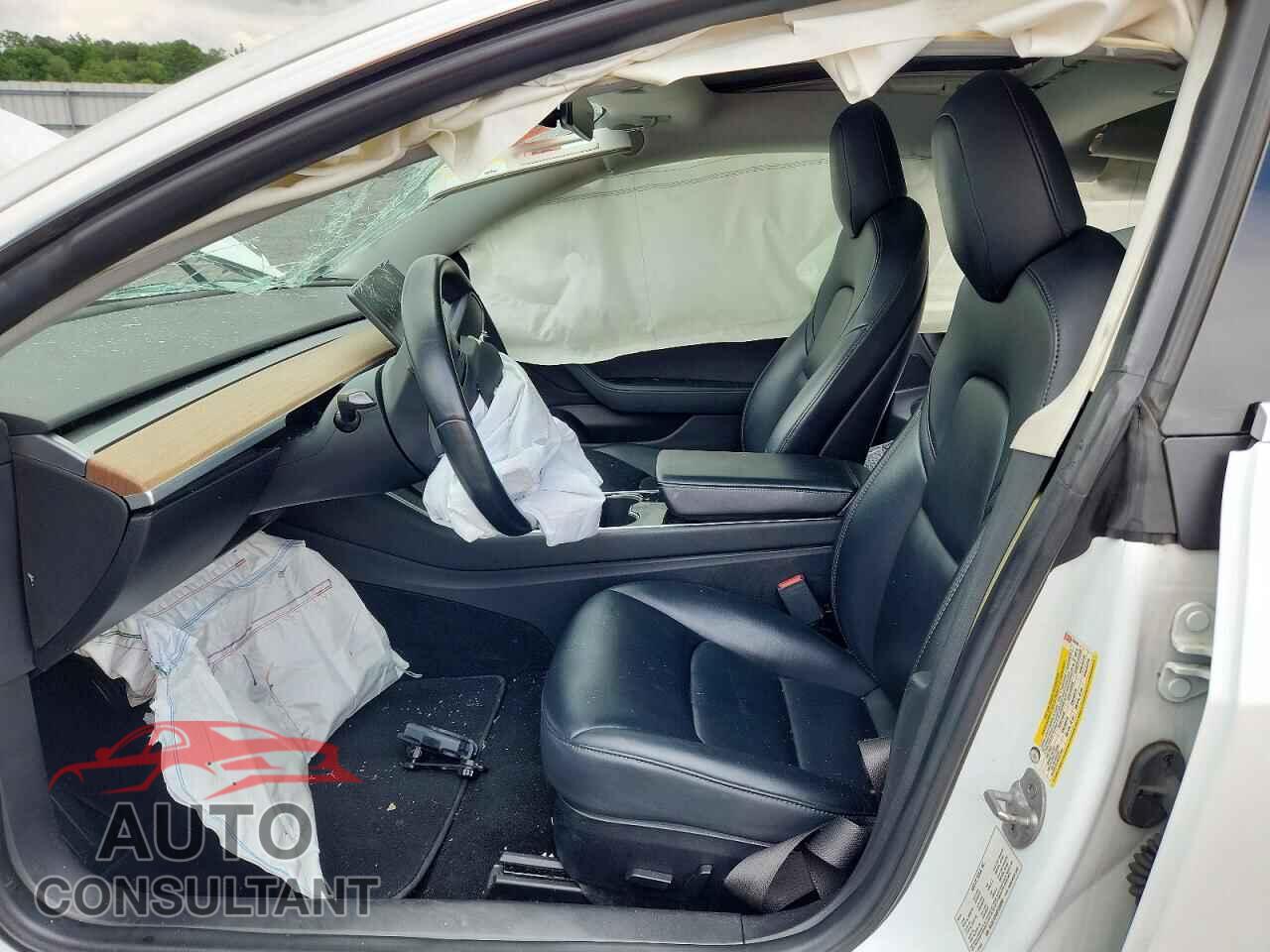 TESLA MODEL 3 2019 - 5YJ3E1EB4KF200060