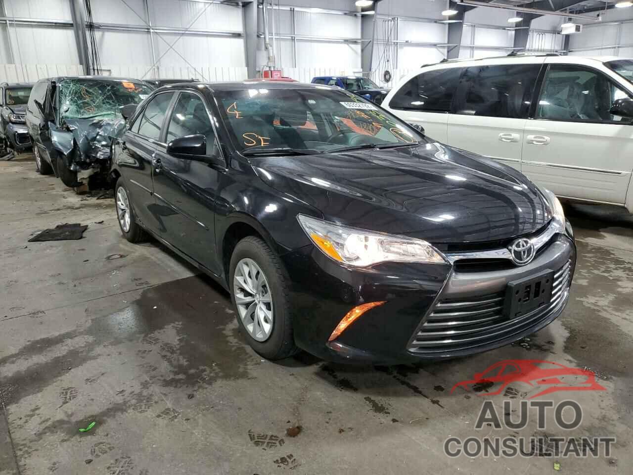 TOYOTA CAMRY 2016 - 4T4BF1FK1GR582037
