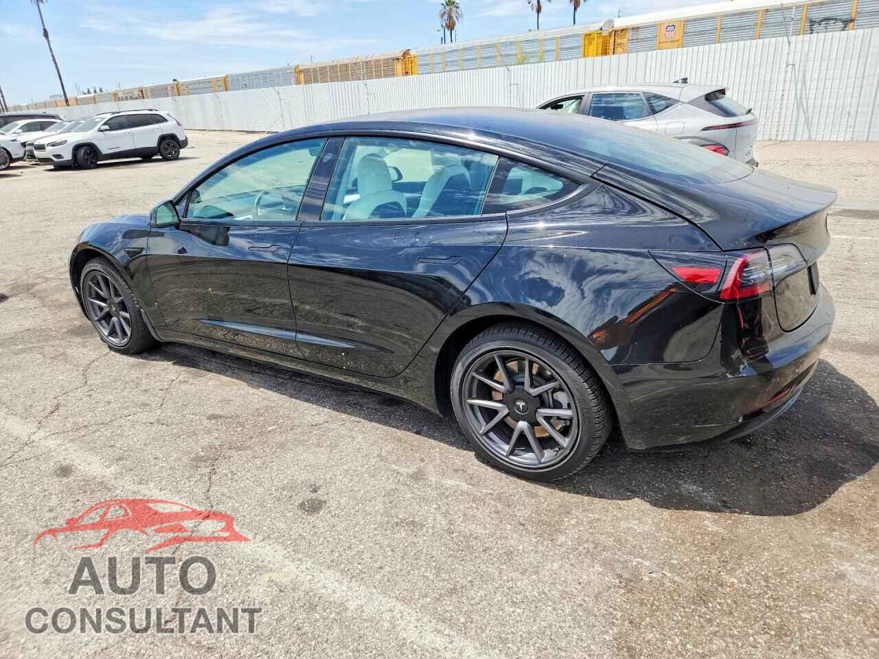 TESLA MODEL 3 2021 - 5YJ3E1EBXMF004448