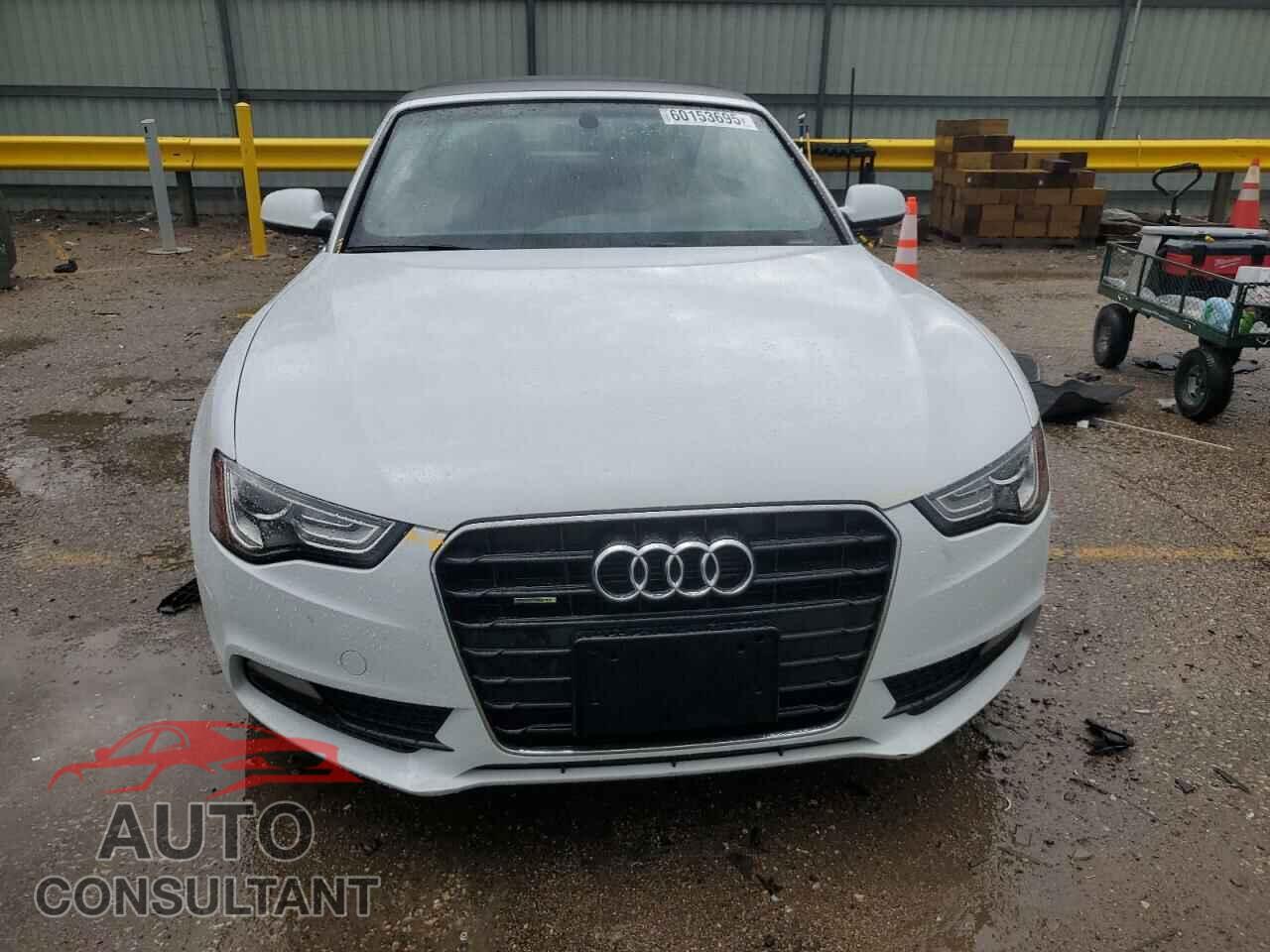 AUDI A5 2013 - WAULFAFH1DN005261