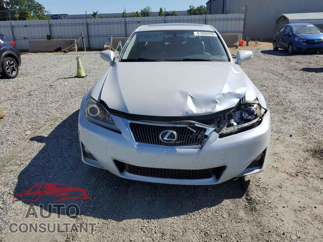 LEXUS IS 2011 - JTHBF5C22B5145868