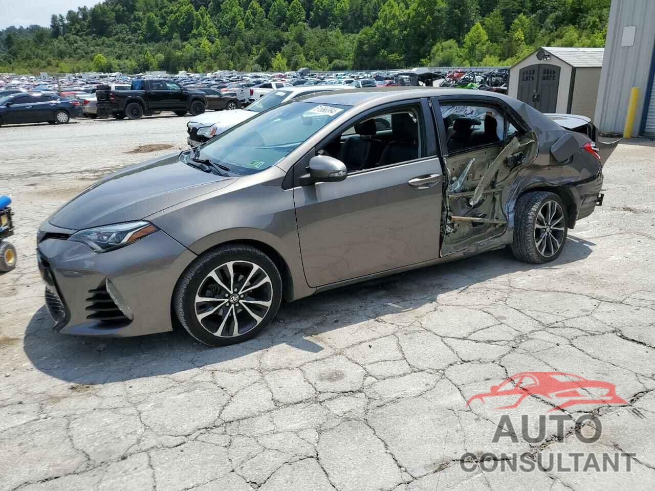 TOYOTA COROLLA 2018 - 2T1BURHE5JC005610
