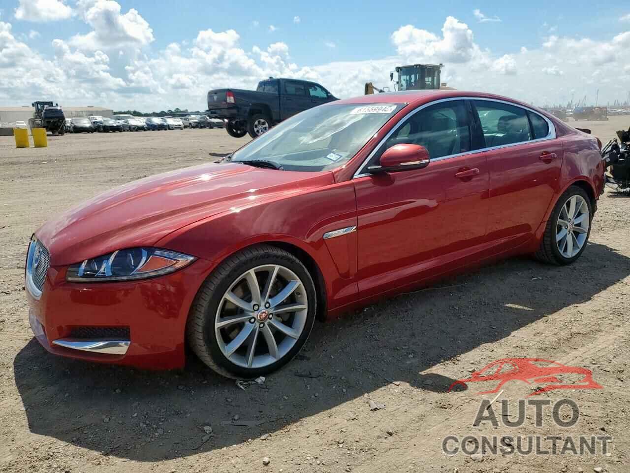 JAGUAR XF 2015 - SAJWA0F74F8U69065