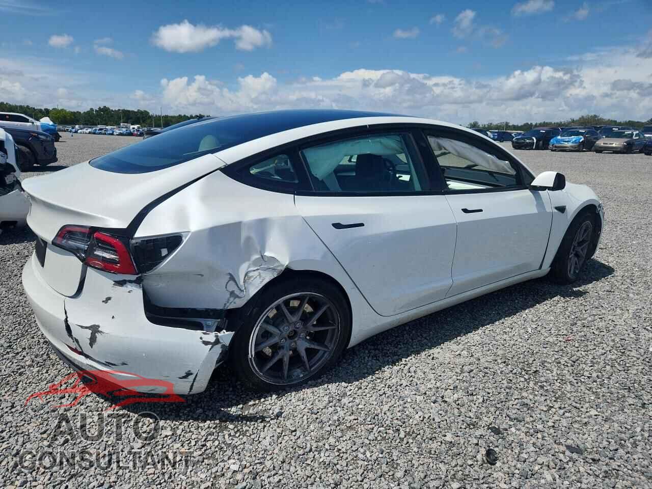 TESLA MODEL 3 2023 - 5YJ3E1EA7PF484296