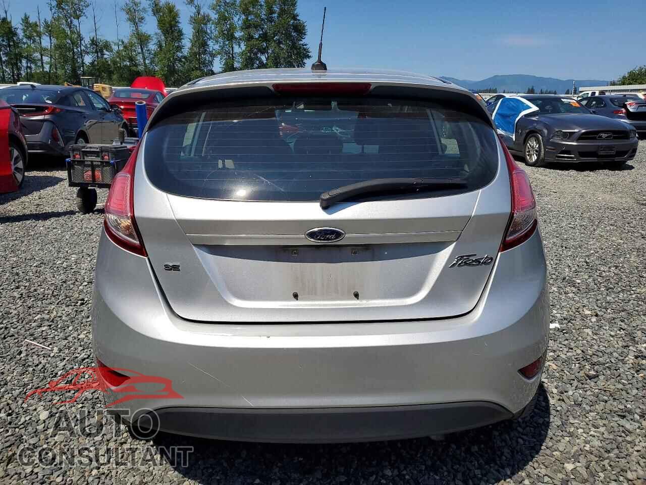 FORD FIESTA 2014 - 3FADP4EJ5EM216099