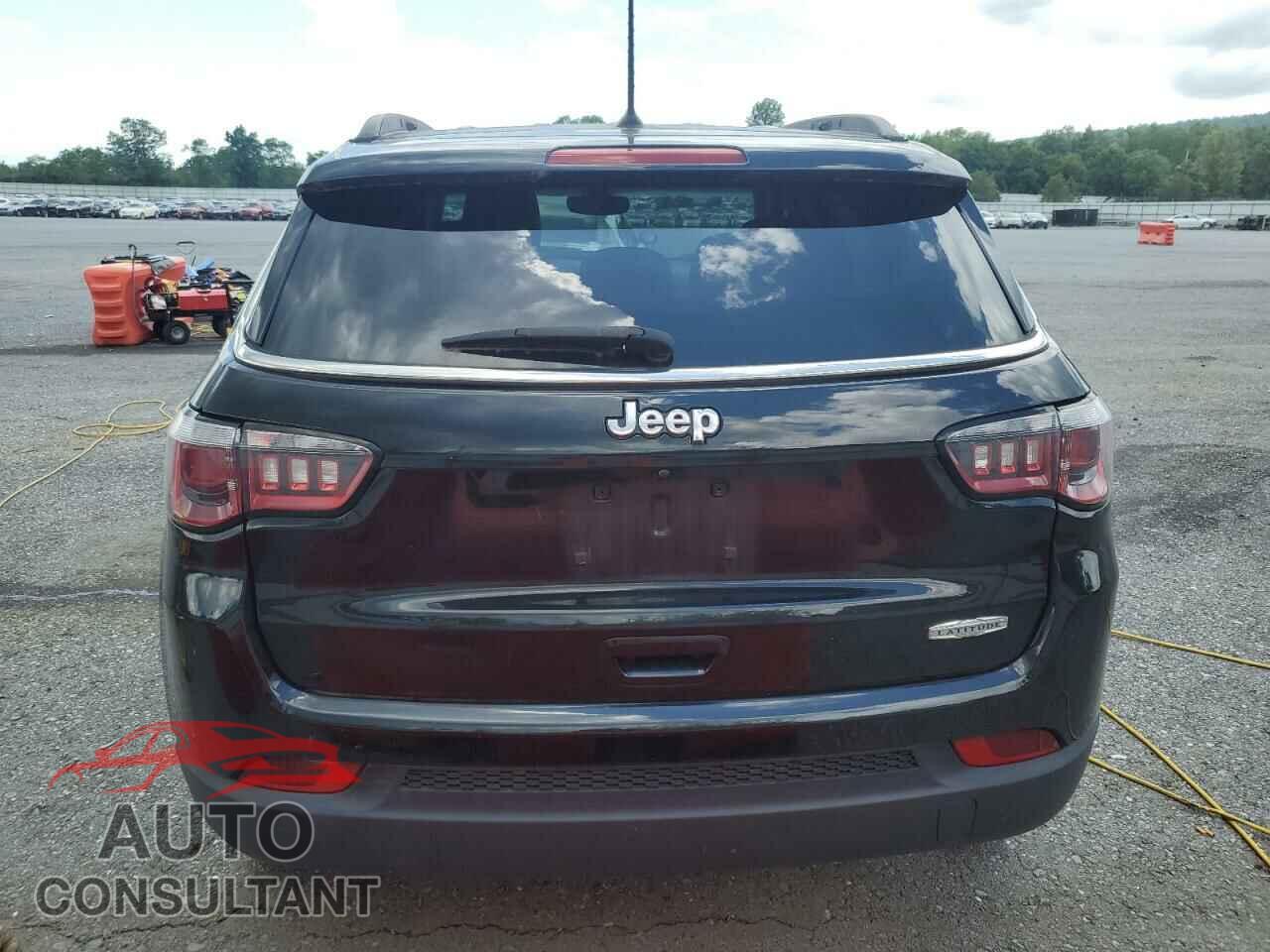 JEEP COMPASS 2018 - 3C4NJCBB5JT495075