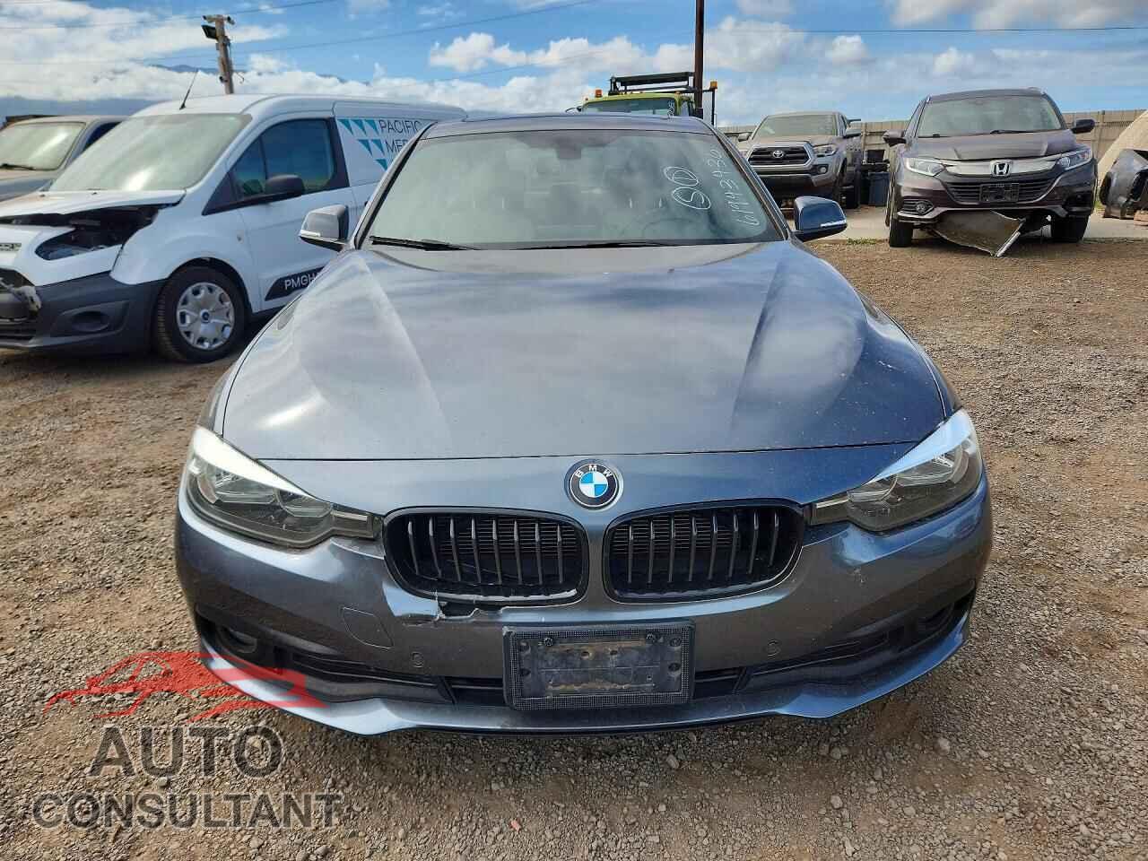 BMW 3 SERIES 2016 - WBA8E1G52GNU11051
