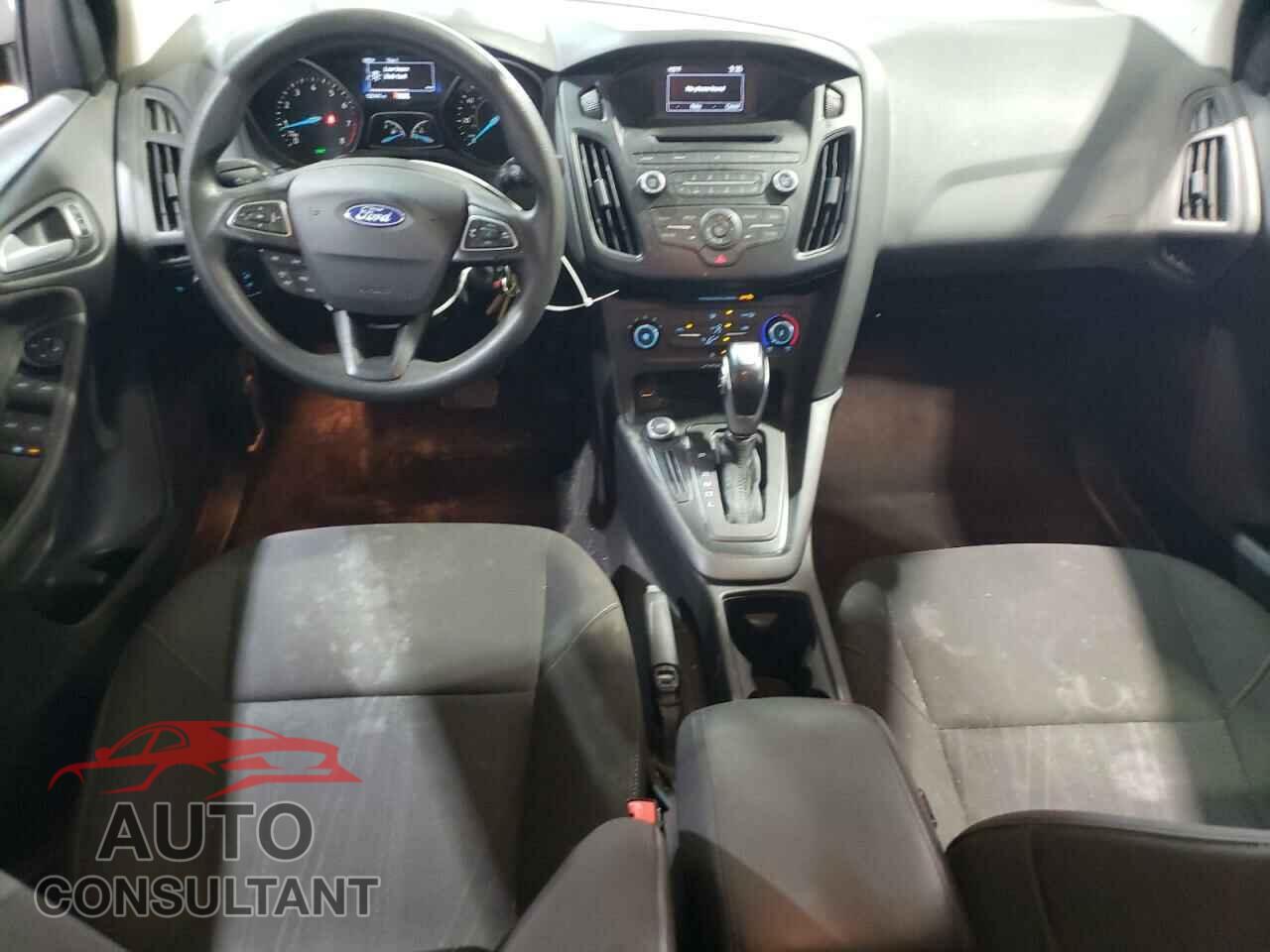 FORD FOCUS 2015 - 1FADP3F22FL250067