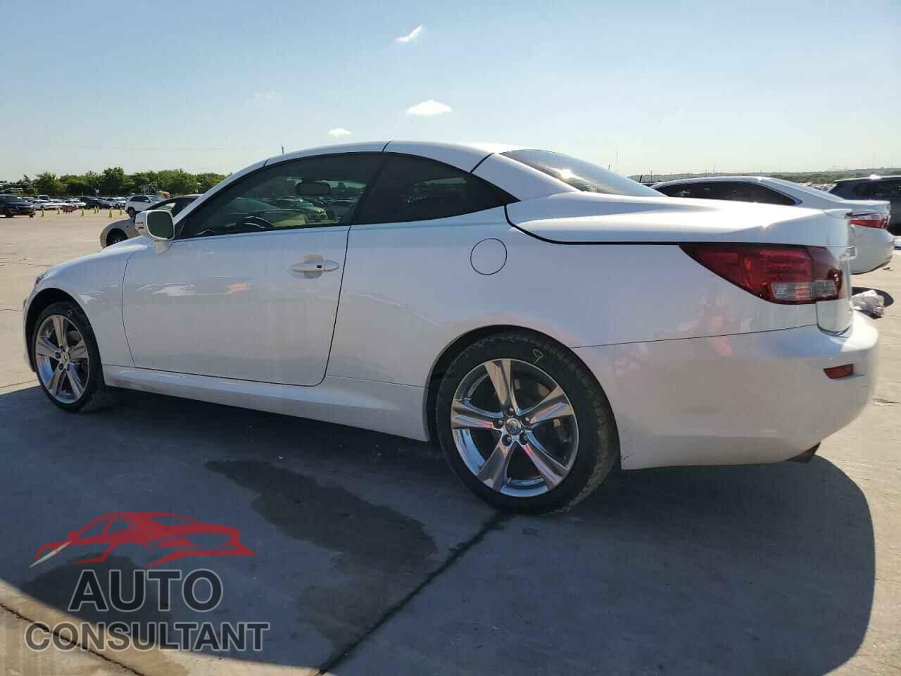 LEXUS IS 2012 - JTHFF2C23C2525238