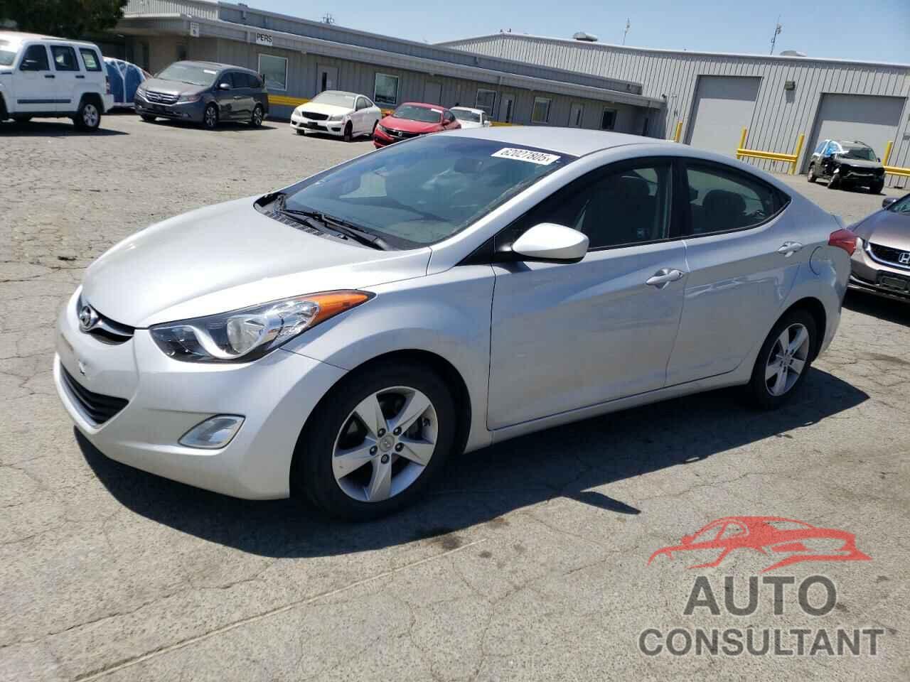 HYUNDAI ELANTRA 2012 - KMHDH4AE0CU349597