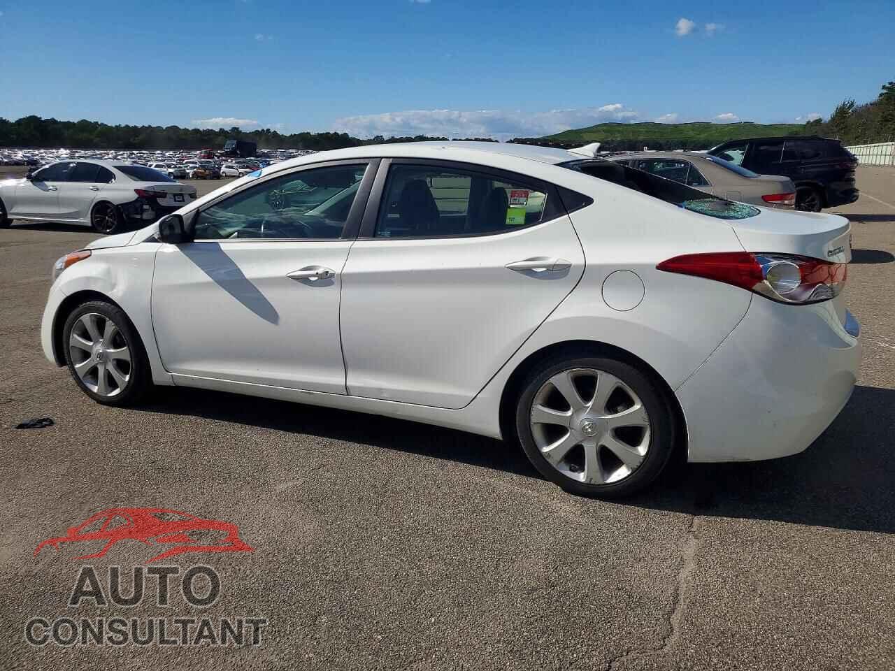 HYUNDAI ELANTRA 2012 - 5NPDH4AE3CH100242