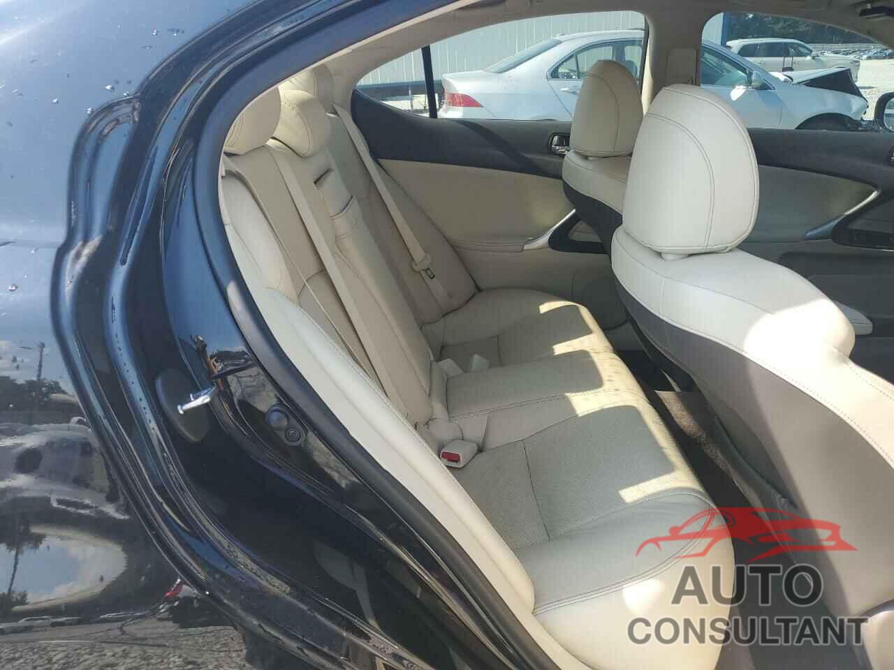LEXUS IS 2012 - JTHBF5C27C5159105