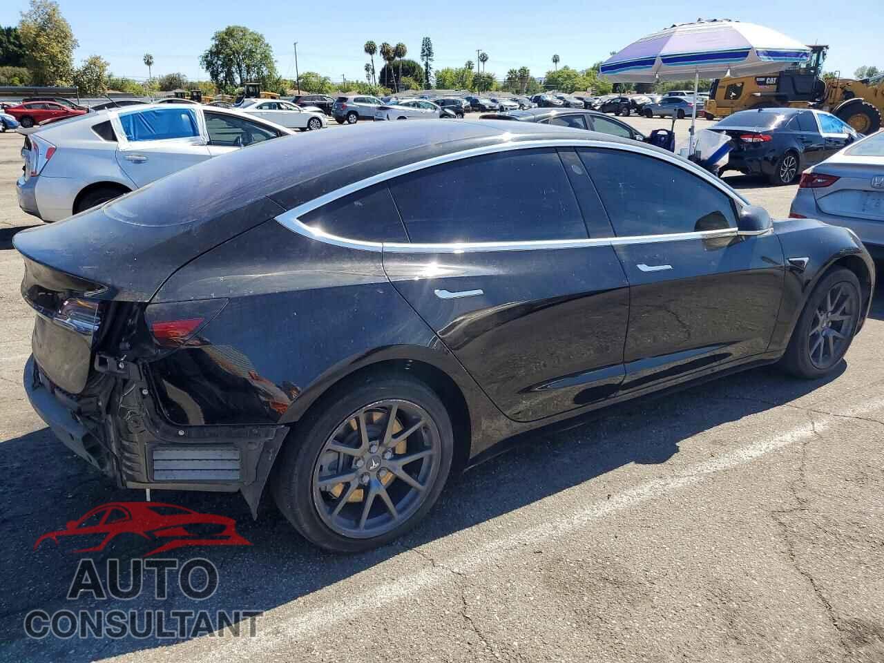 TESLA MODEL 3 2018 - 5YJ3E1EA2JF123307