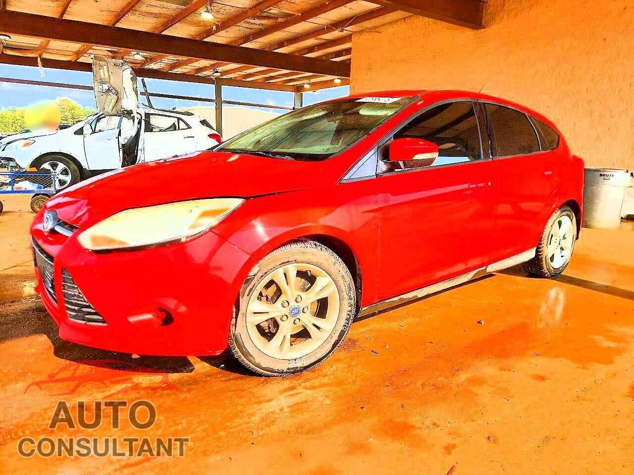 FORD FOCUS 2014 - 1FADP3K20EL410001