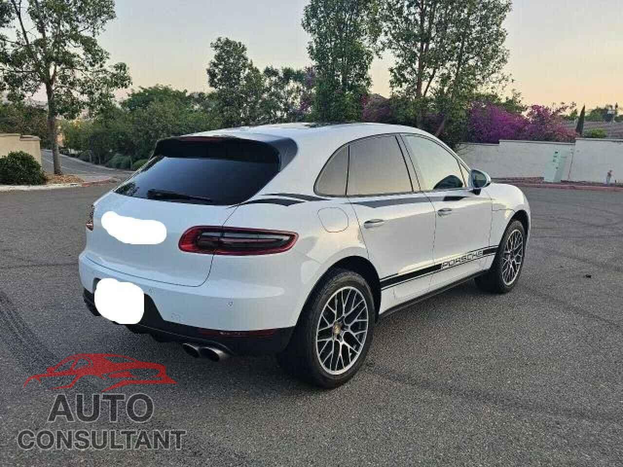 PORSCHE MACAN 2016 - WP1AB2A59GLB46733