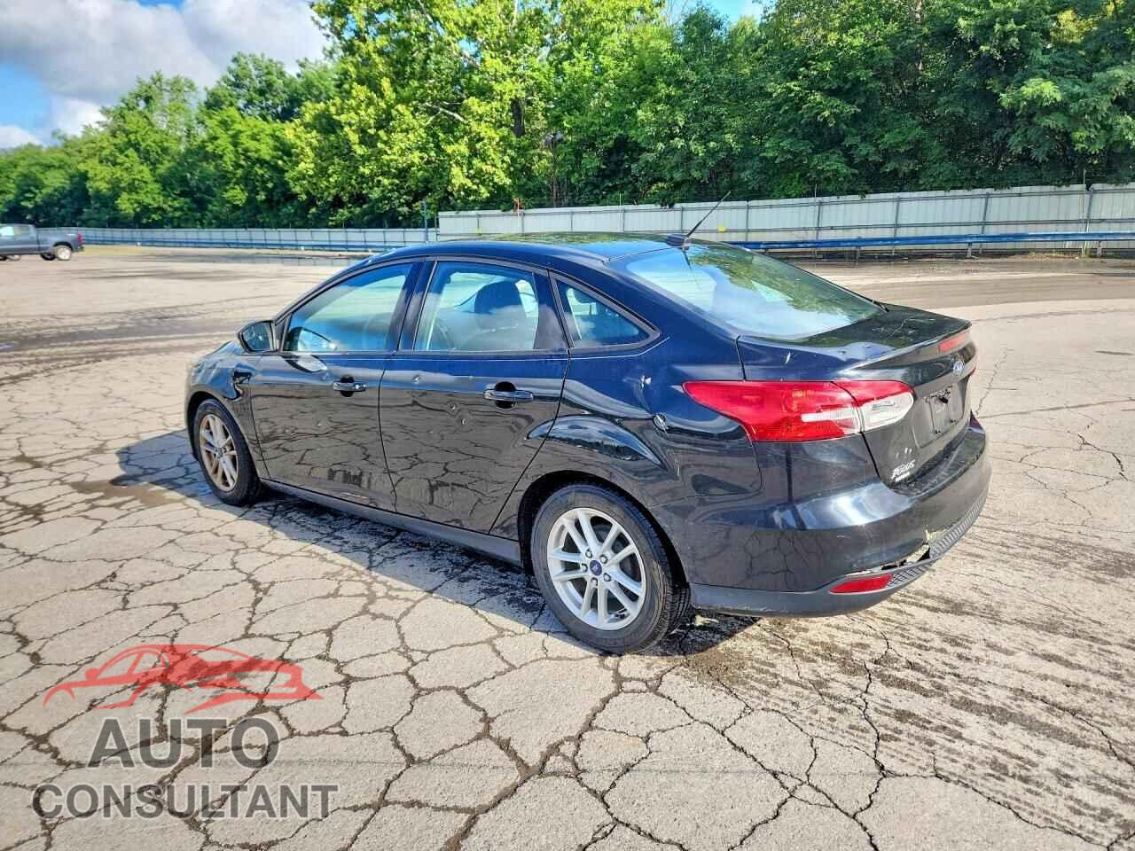 FORD FOCUS 2015 - 1FADP3F27FL217016