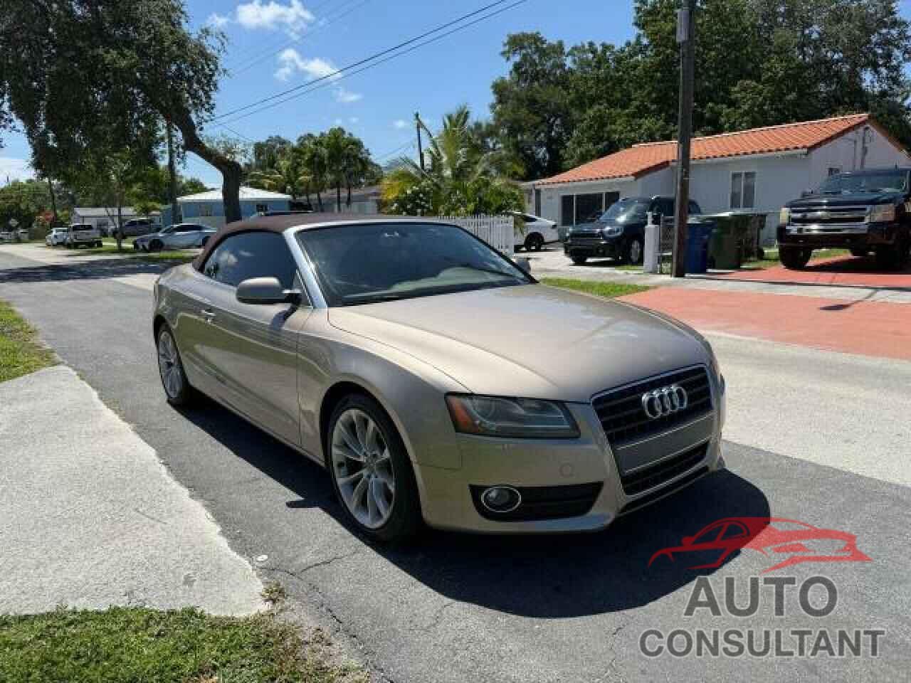 AUDI A5 2011 - WAUJFAFHXBN013170