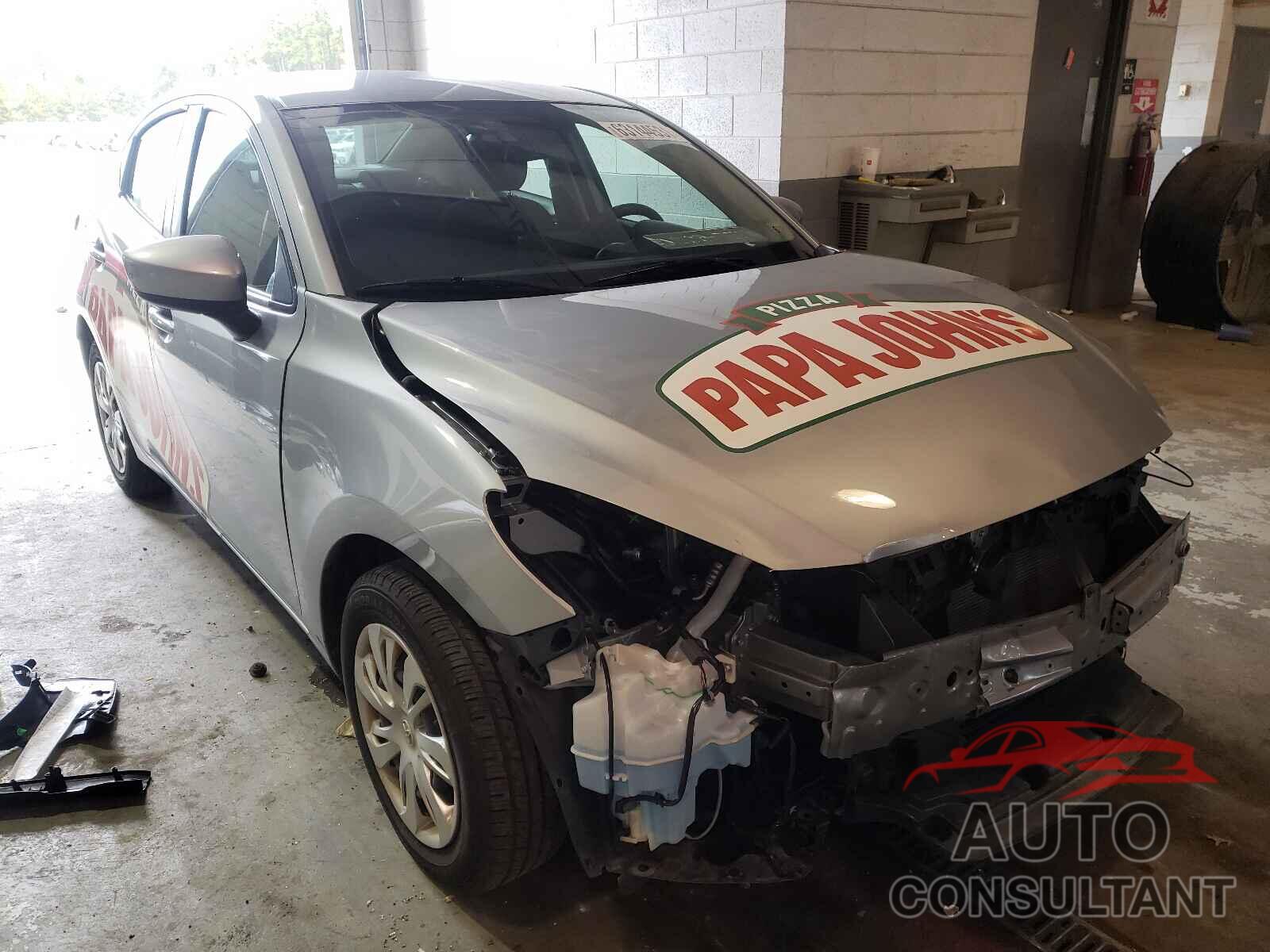 TOYOTA YARIS 2019 - 3MYDLBYV6KY526468