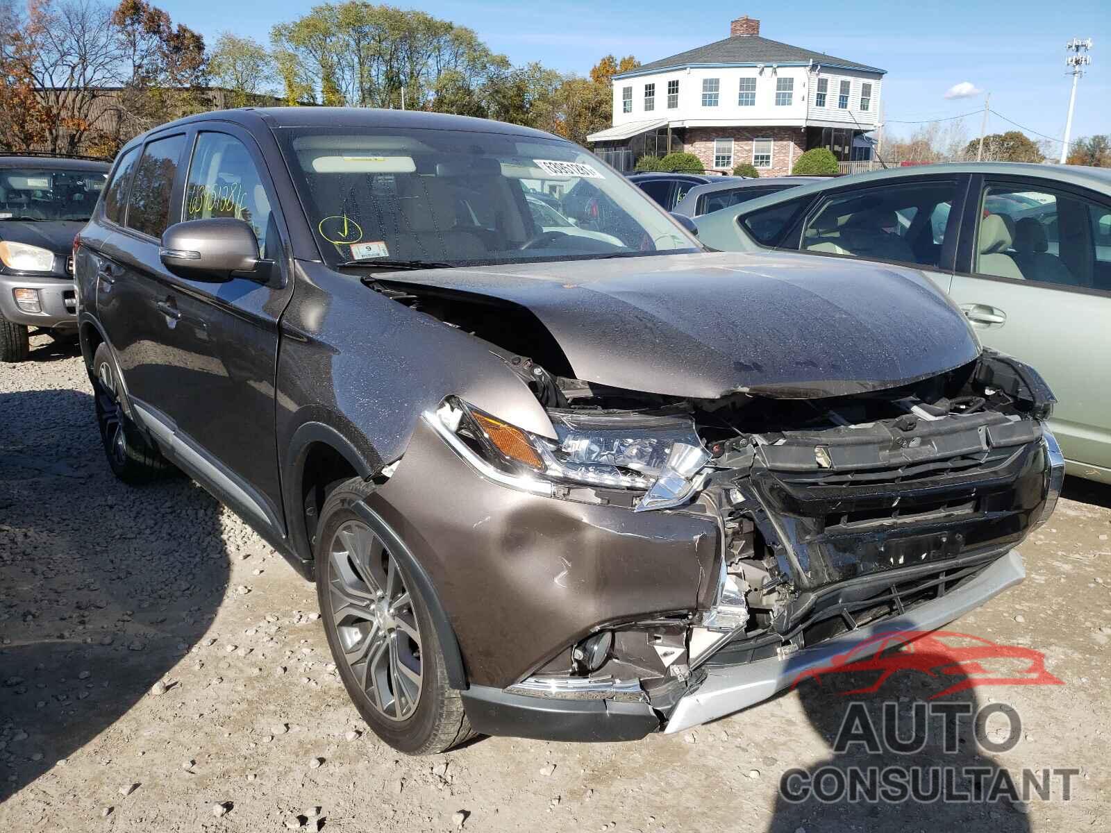 MITSUBISHI OUTLANDER 2018 - JA4AZ3A37JZ049305