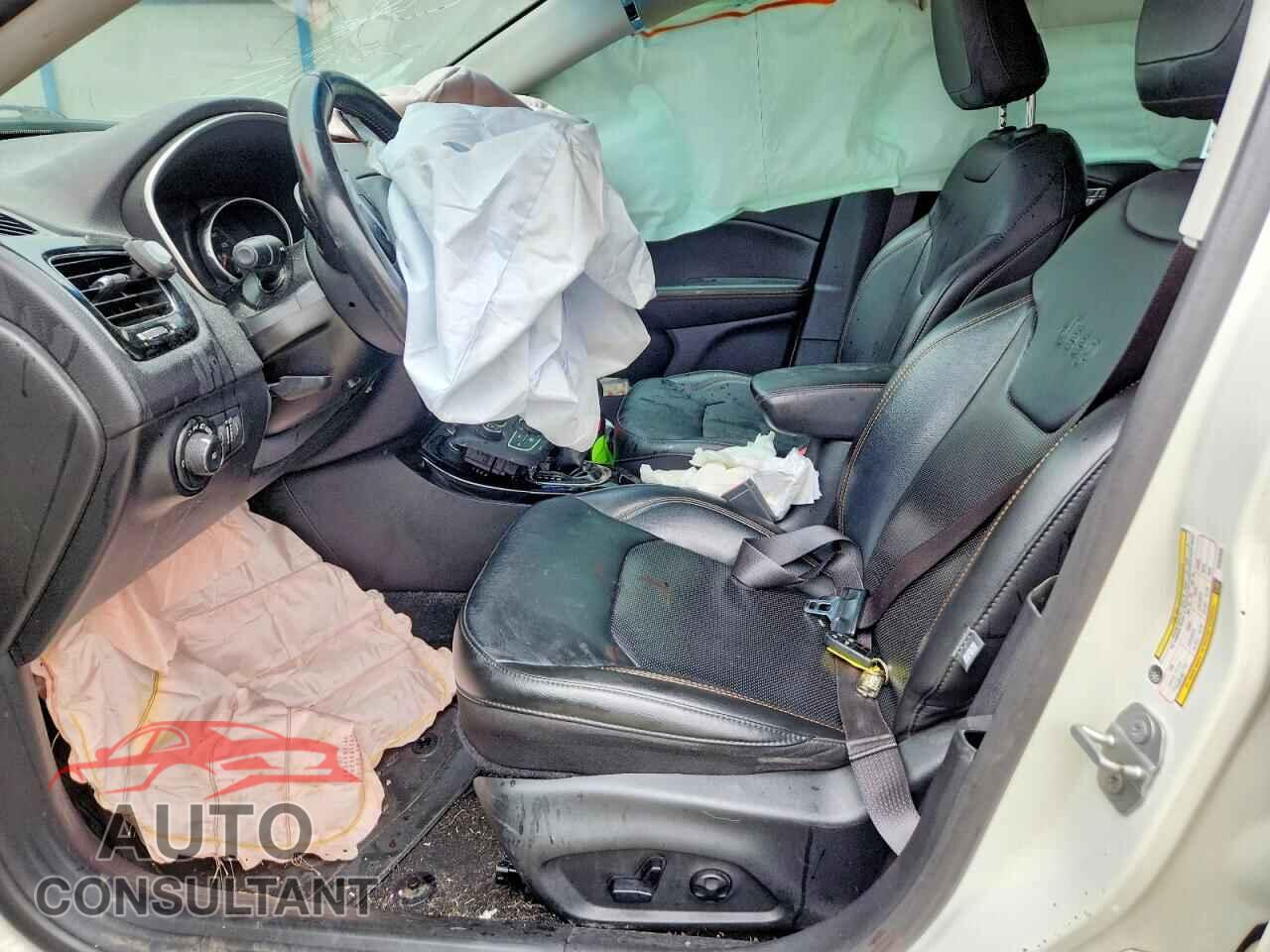 JEEP COMPASS 2019 - 3C4NJDCB3KT842540