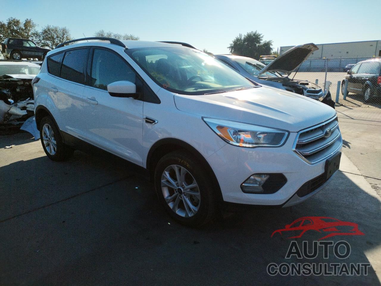 FORD ESCAPE 2018 - 1FMCU9GD6JUD38300