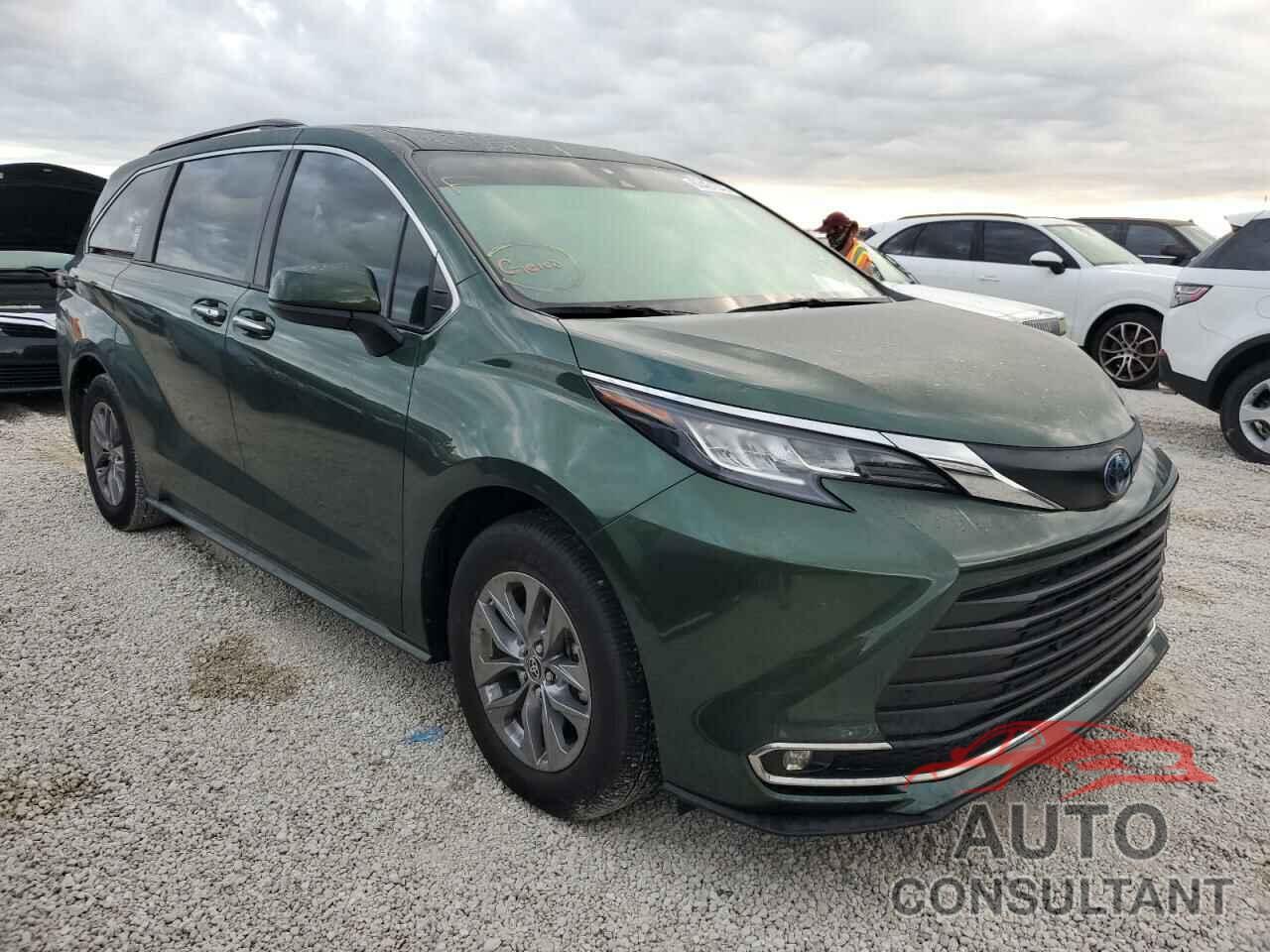 TOYOTA SIENNA 2022 - 5TDYRKEC1NS100443