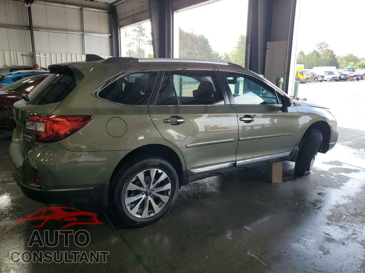 SUBARU OUTBACK 2017 - 4S4BSATC8H3300504