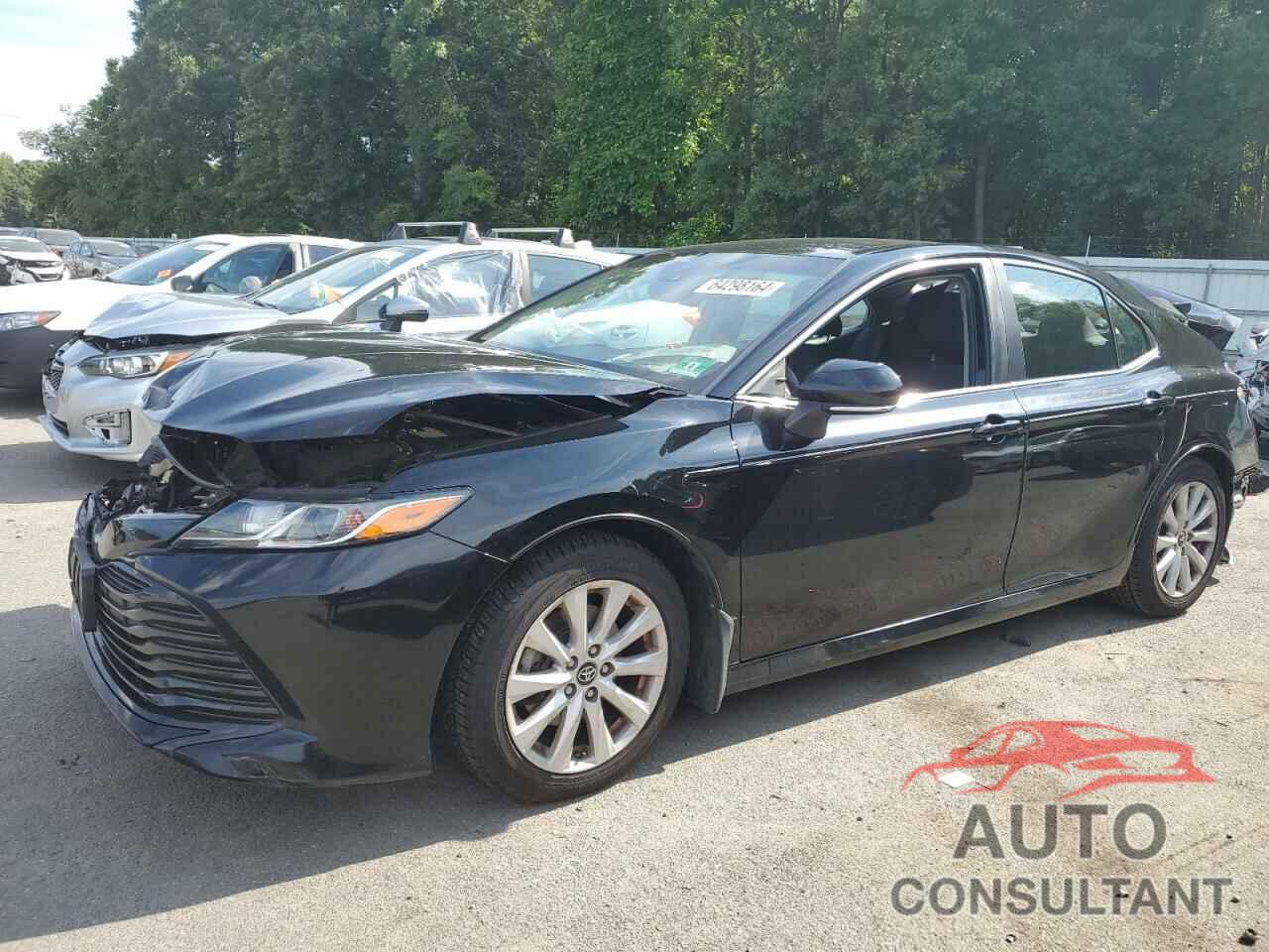 TOYOTA CAMRY 2018 - 4T1B11HK8JU104582