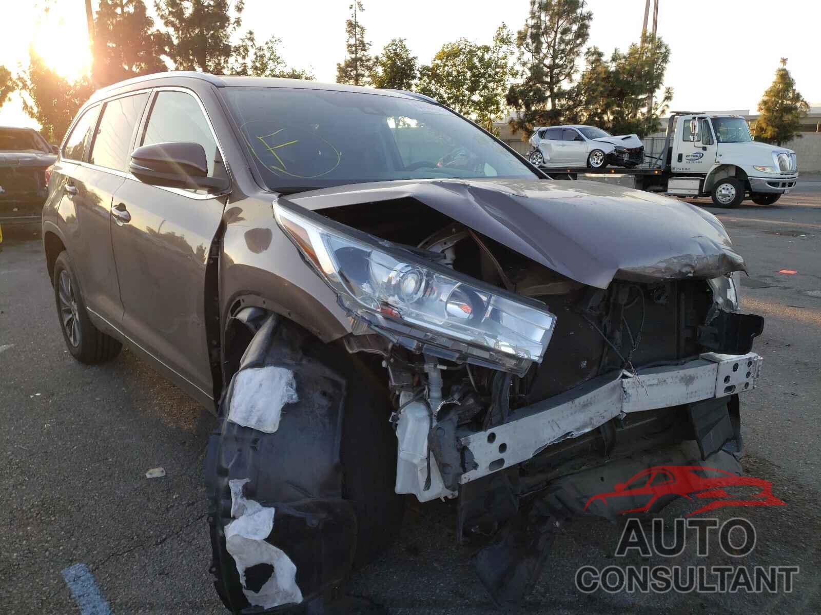 TOYOTA HIGHLANDER 2017 - 5TDKZRFH1HS225021