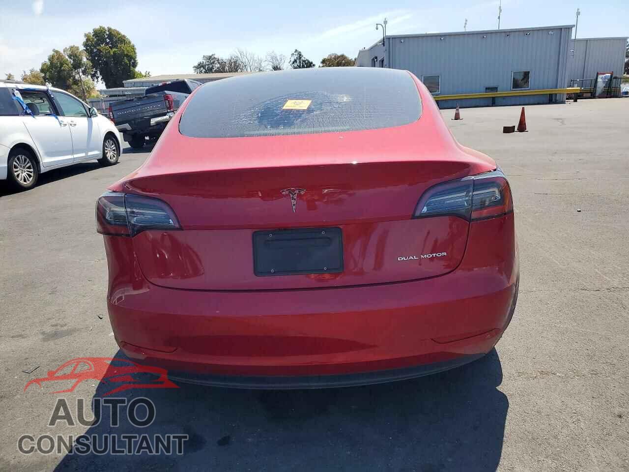 TESLA MODEL 3 2022 - 5YJ3E1EB1NF132546
