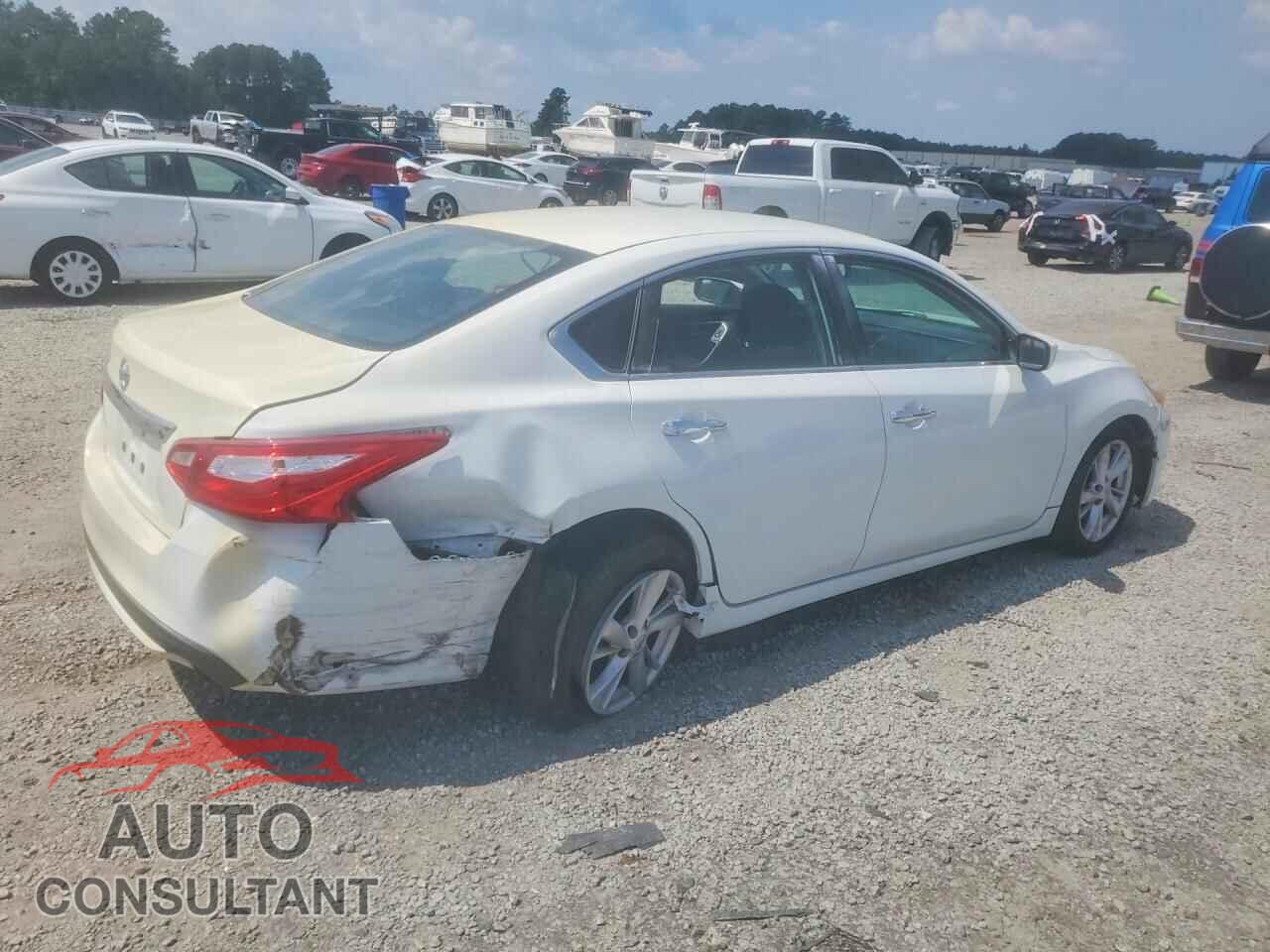 NISSAN ALTIMA 2017 - 1N4AL3AP3HC149348