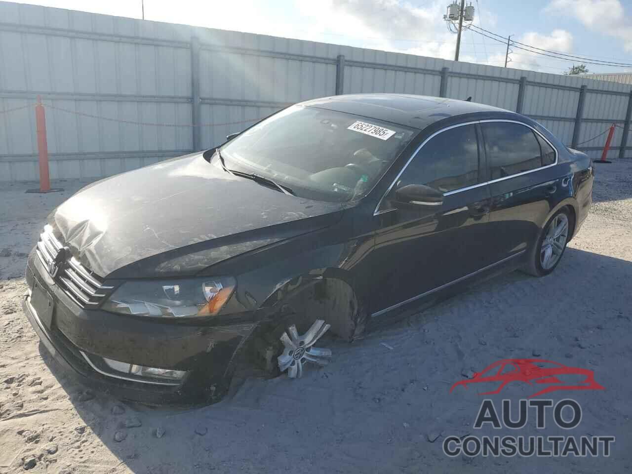 VOLKSWAGEN PASSAT 2014 - 1VWCS7A33EC055571