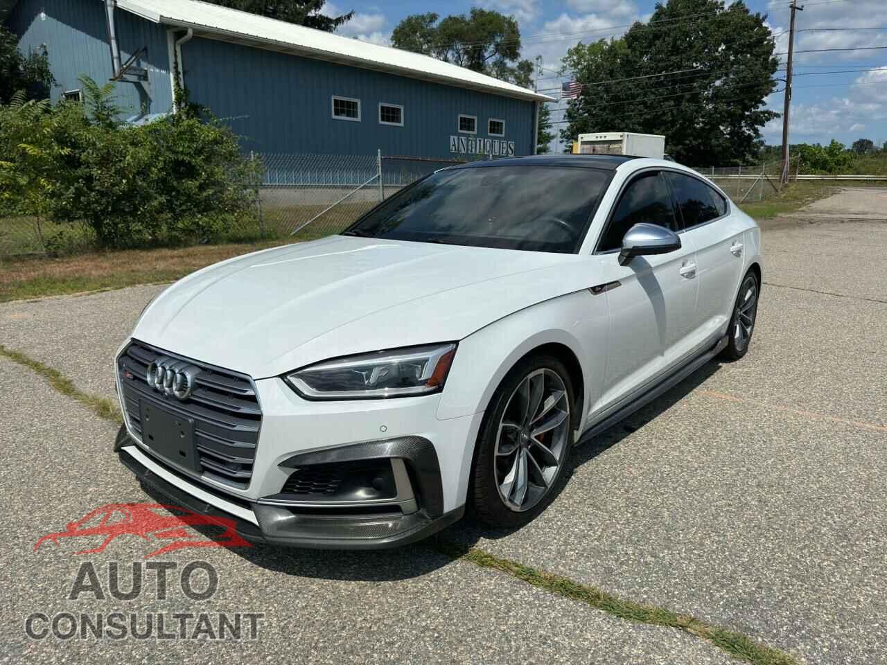 AUDI S5/RS5 2018 - WAUC4CF50JA127877