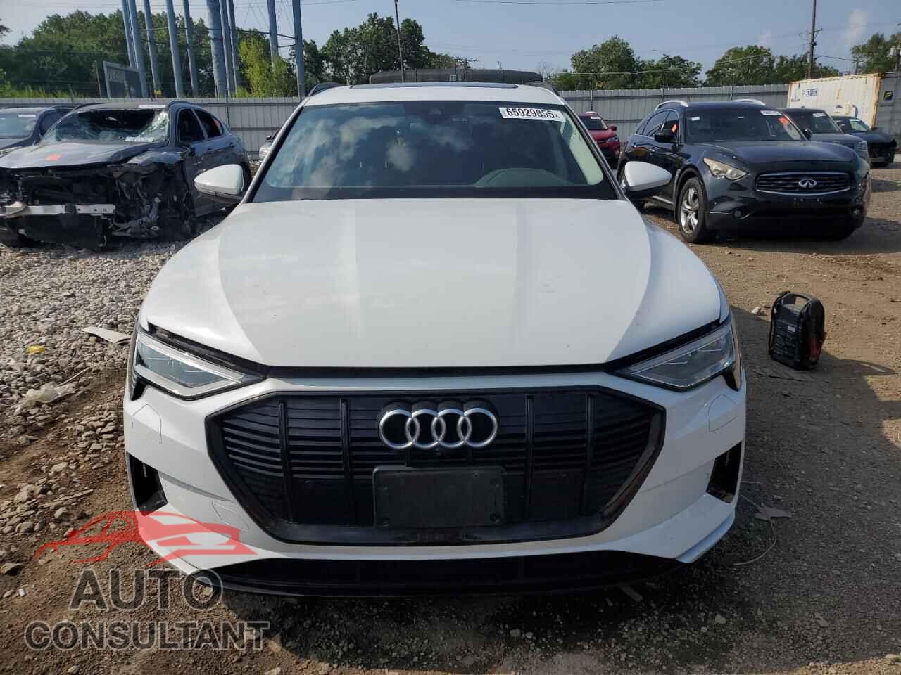 AUDI E-TRON 2021 - WA1LAAGE1MB004239