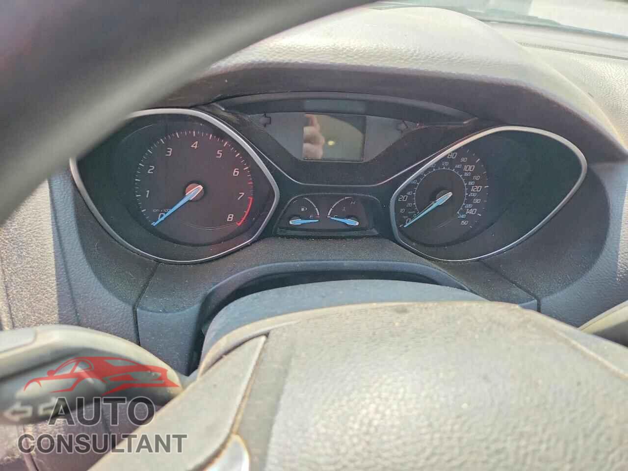 FORD FOCUS 2012 - 1FAHP3K24CL337813