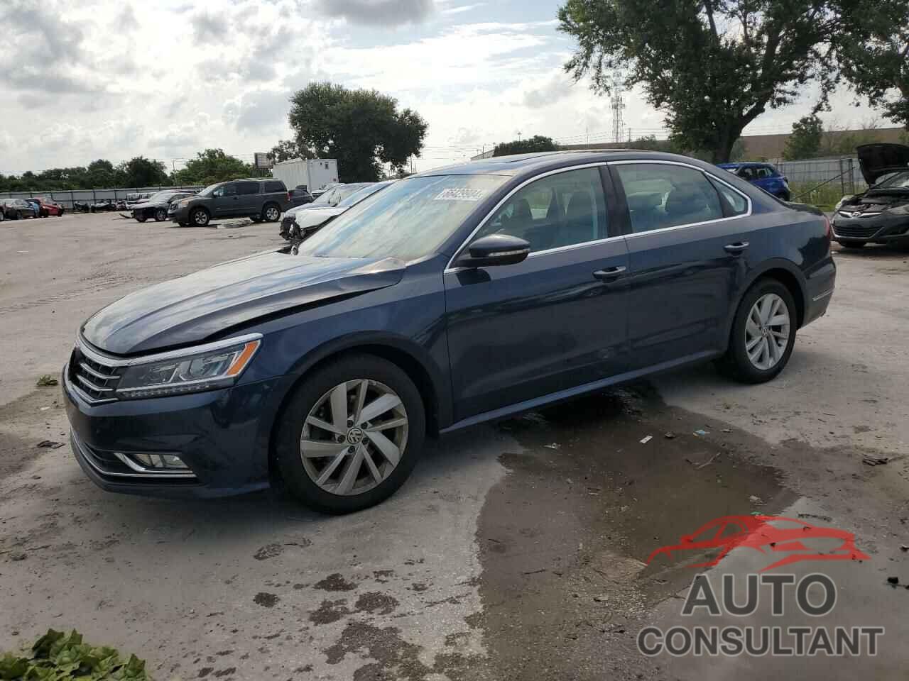 VOLKSWAGEN PASSAT 2018 - 1VWBA7A3XJC028408