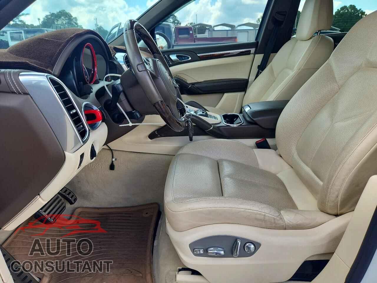 PORSCHE CAYENNE 2012 - WP1AB2A26CLA46086