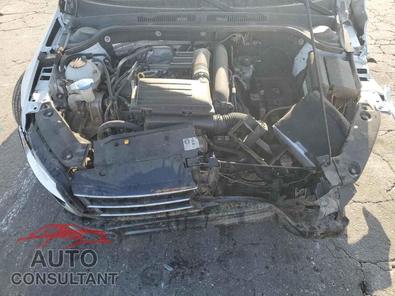VOLKSWAGEN JETTA 2017 - 3VWDB7AJ7HM251826