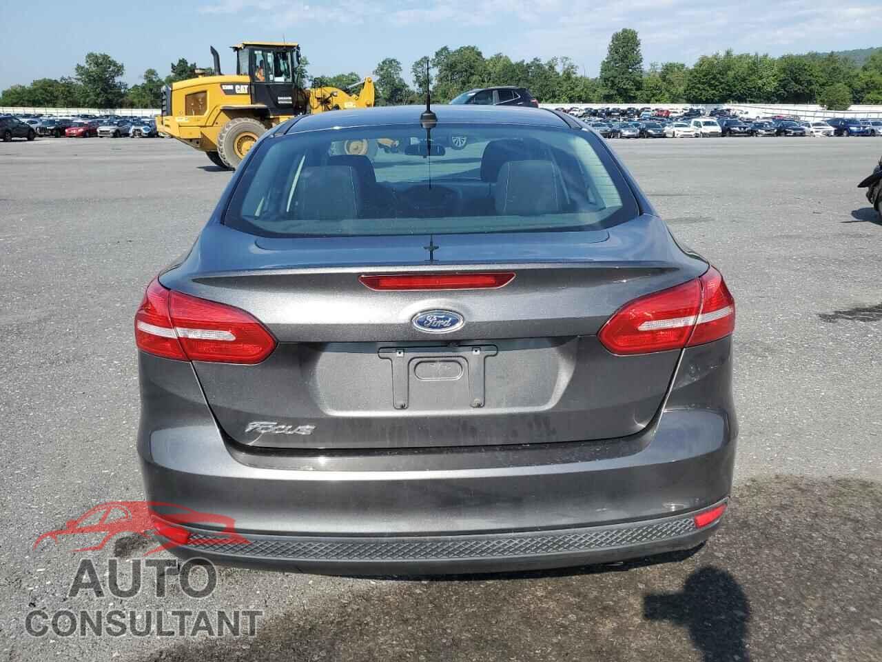 FORD FOCUS 2017 - 1FADP3E25HL305437