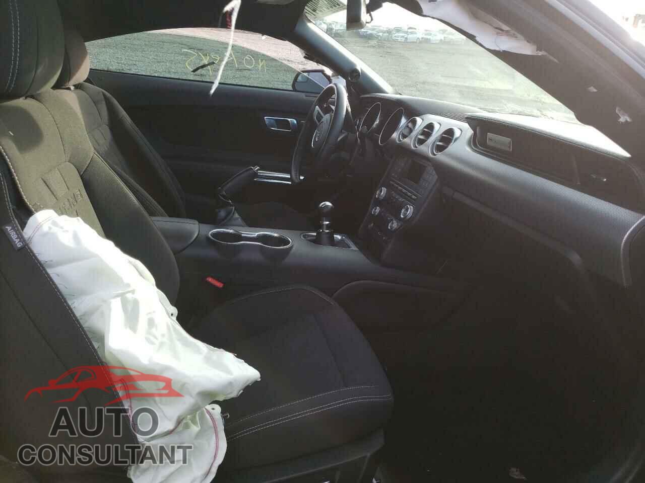 FORD MUSTANG 2018 - 1FA6P8CF5J5128894