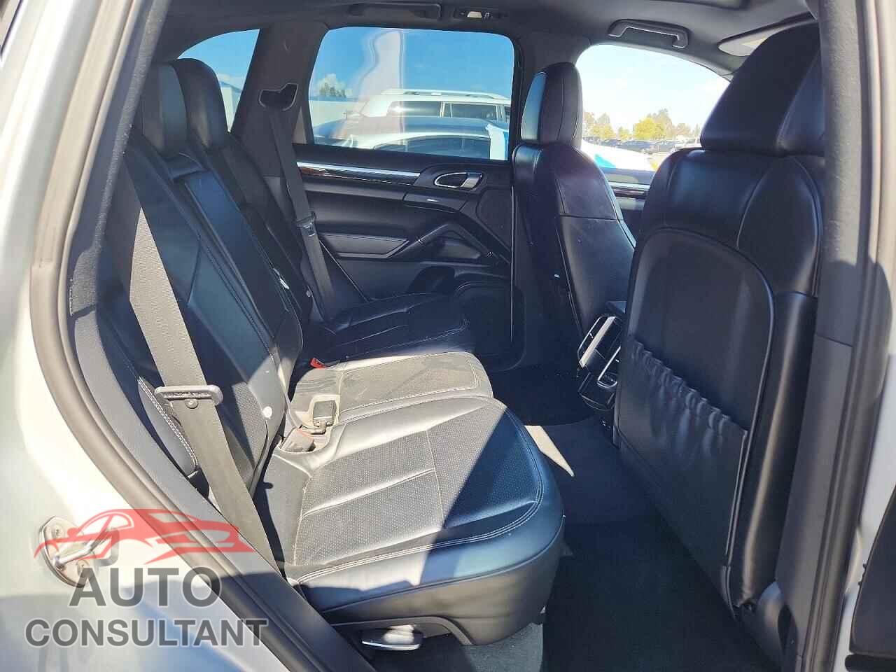 PORSCHE CAYENNE 2012 - WP1AE2A25CLA93083