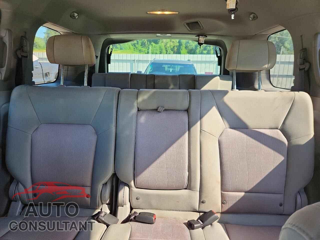 HONDA PILOT 2011 - 5FNYF4H45BB106741