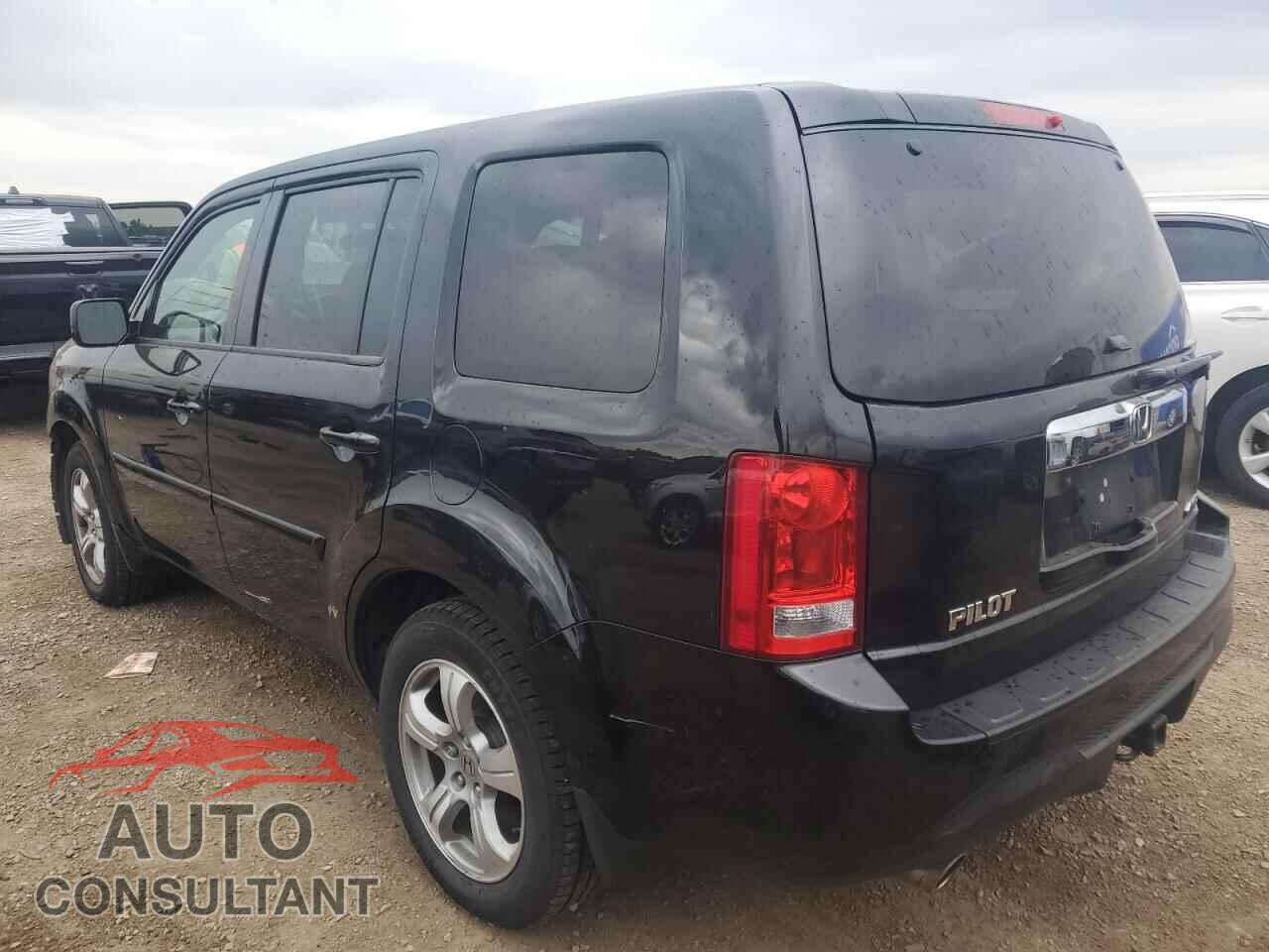 HONDA PILOT 2013 - 5FNYF4H48DB037370