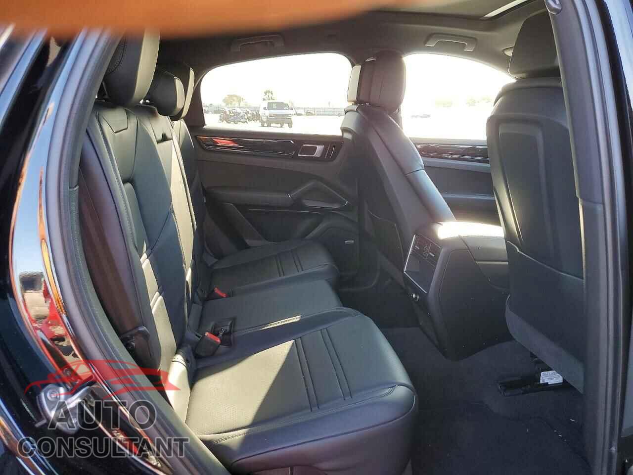 PORSCHE CAYENNE 2021 - WP1BA2AYXMDA42873