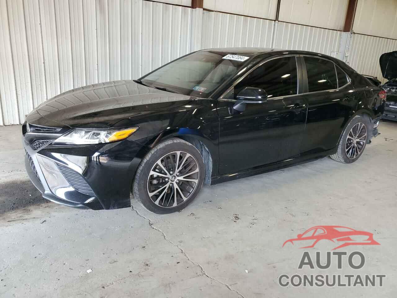 TOYOTA CAMRY 2018 - JTNB11HK1J3010419