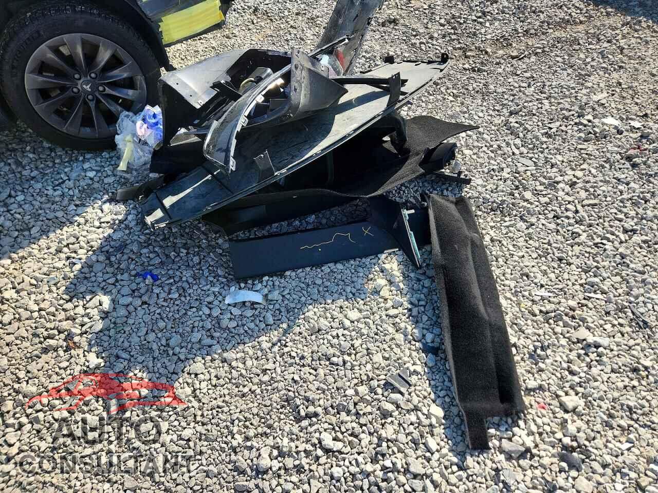TESLA MODEL S 2020 - 5YJSA1E22LF397576